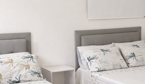 Business Room, 2 Double Beds, Housekeeping