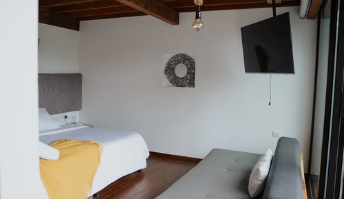 Grand Cabin