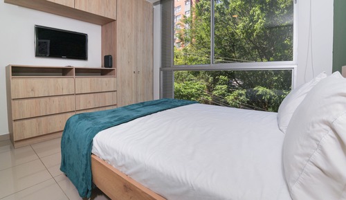 Loft (604B)