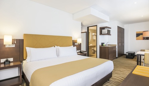 Suite, 1 King Bed, Balcony