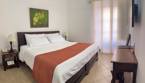Habitación con cama King