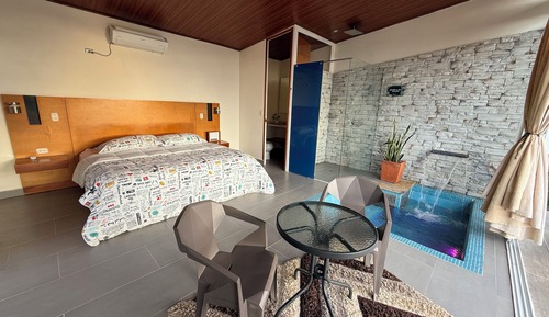 Panoramic Cabin, 1 King Bed, Terrace, City View
