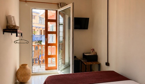 City Room, 1 Double Bed, Balcony, City View