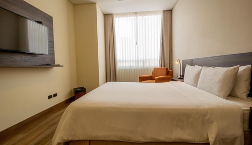 Standard Room, 1 Queen Bed, Non Smoking