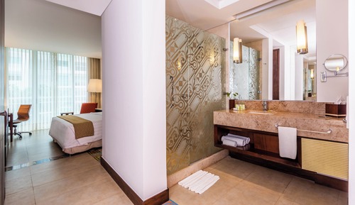 Standard Room, 1 King Bed, Garden View