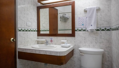 Standard Room, Multiple Beds, Non Smoking