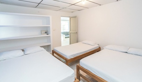 Cabin (8 Pax)