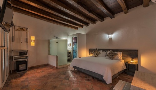 Junior Suite, 1 King Bed