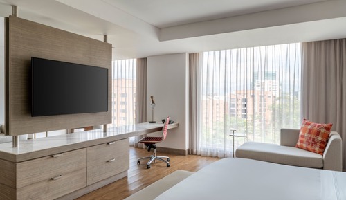 Junior Suite, 1 King Bed