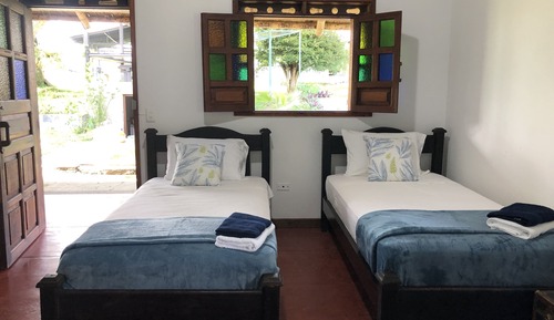 Comfort Room (H2)