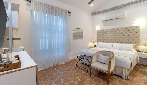 Junior Suite, 1 King Bed