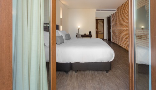 Superior Room, 1 King Bed, Non Smoking