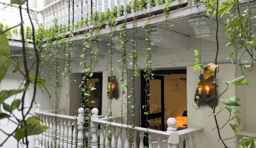 Balcony Junior suite, Courtyard View