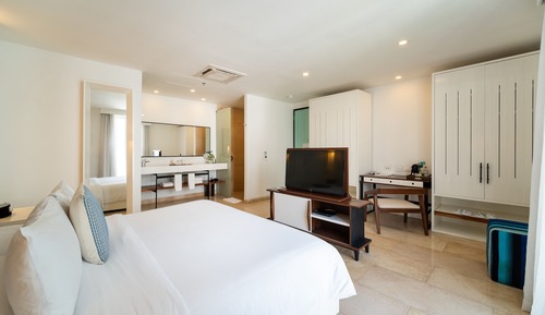 Superior Room, 1 King Bed