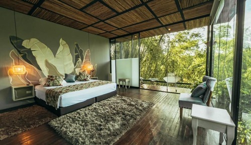 Suite, Balcony, Mountain View