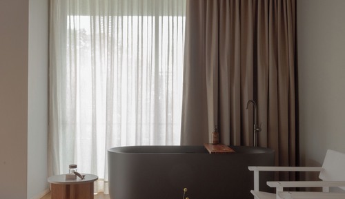 Suite (Oasis)