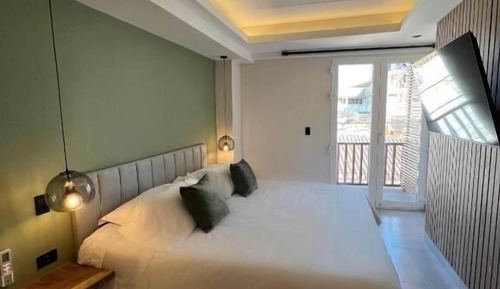 Studio, 1 King Bed with Sofa bed, Balcony