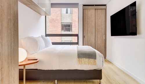 Loft (412)