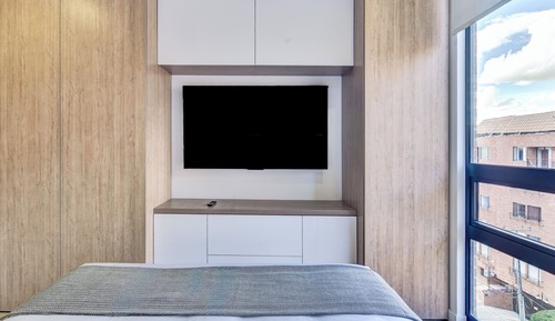 Apartment (505)