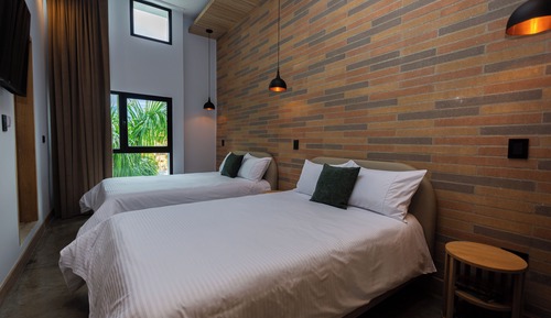 Deluxe Quadruple Room, City View