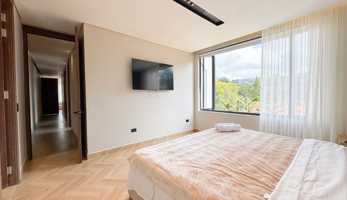 Deluxe Apartment, Garden View