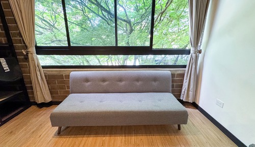 Standard Room (401)