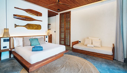 Comfort Suite, Balcony, Beach View