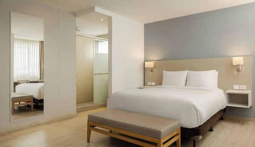 Deluxe Room, 1 Queen Bed