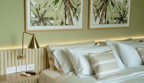 Honeymoon Room