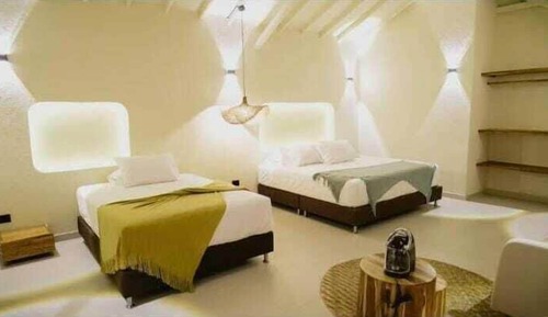 Deluxe Studio Suite