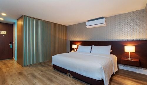 Executive Suite