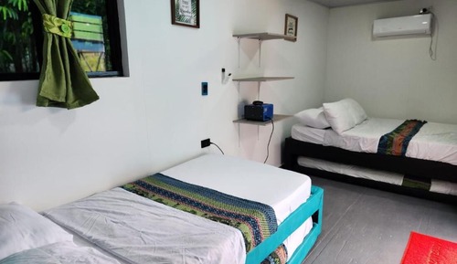 House, 4 Bedrooms, Accessible, Smoking