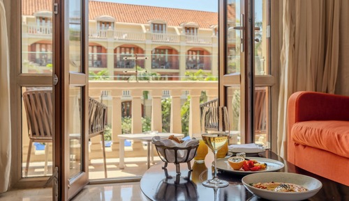Superior Room, 2 Twin Beds, Balcony, Pool View