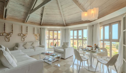 Suite, 1 King Bed, Ocean View (Legend Suite)