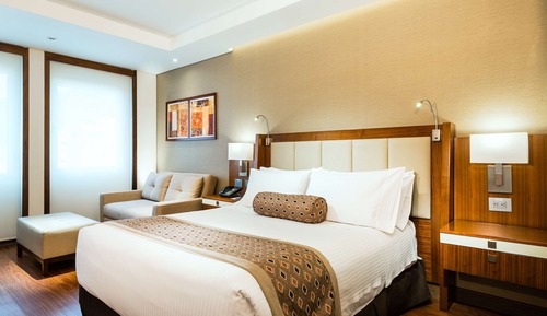 Standard Room, 1 Queen Bed