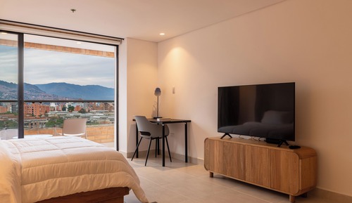 Superior Studio, City View