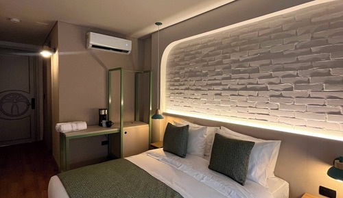 Superior Double Room, Courtyard View