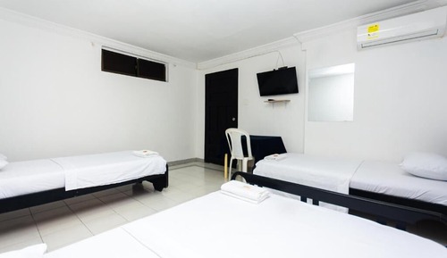 Standard Quadruple Room, Air conditioning