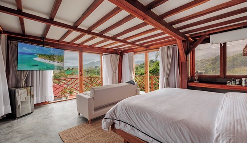 Deluxe Suite, Balcony, Mountain View