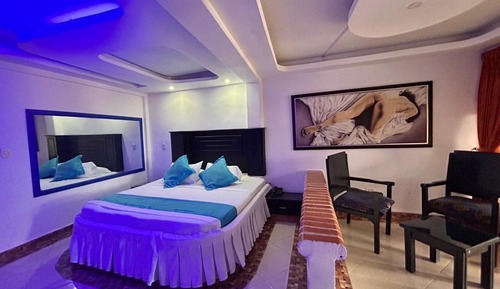 Superior Room, Pool View