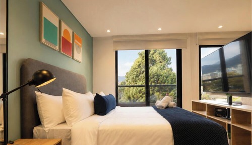 Deluxe Loft