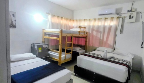 Family Room, 1 Queen Bed, Accessible, Private Bathroom