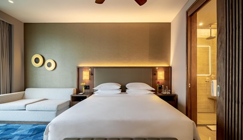 Club Room, 1 King Bed, Ocean View