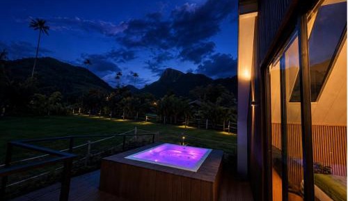 King Room with Spa Bath