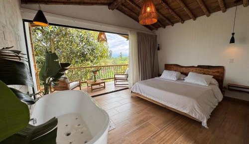 Deluxe Double Room with Bath