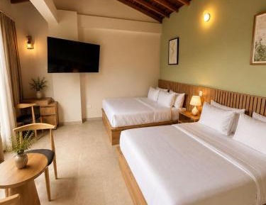 Standard Double Suite