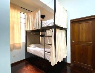 Bed in 6-Bed Mixed Dormitory Room