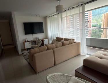 Three-Bedroom Apartment with Mountain View