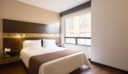 Standard Queen Room