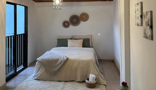 Standard Double Room with Shared Bathroom